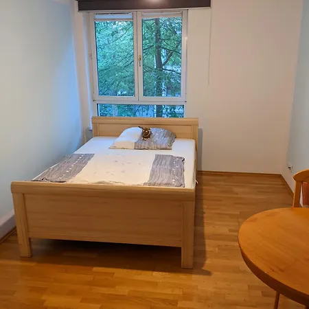 Apartment Moderne Ferienwohnung In Leipzig-schleussig *